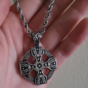Celtic Knot silver tone pendant necklace